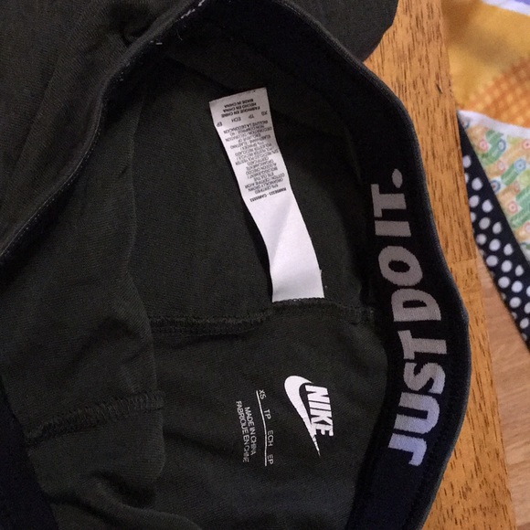 Nike leggings - Picture 2 of 5